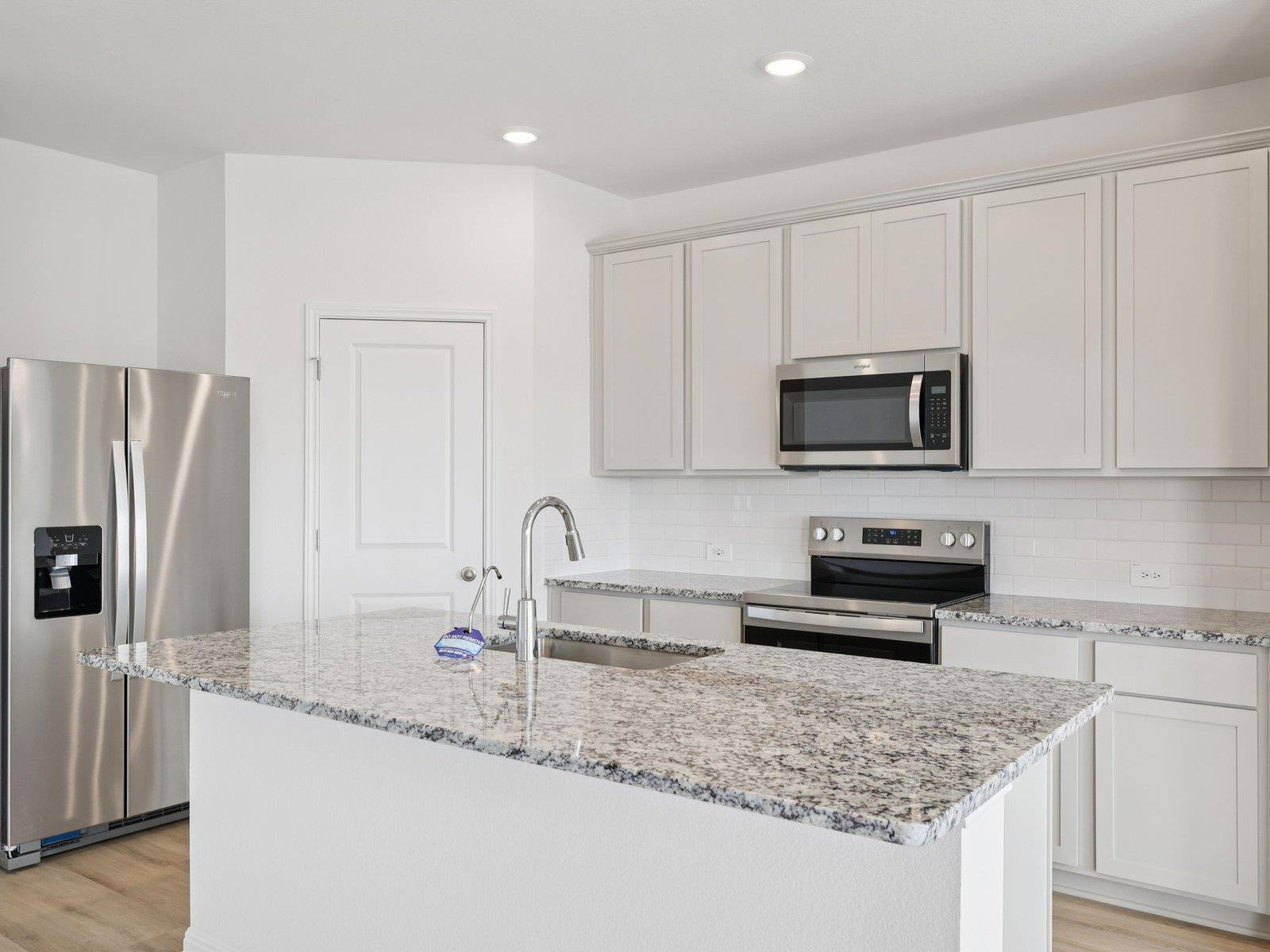 320 Wheel Horse RD — photo 5