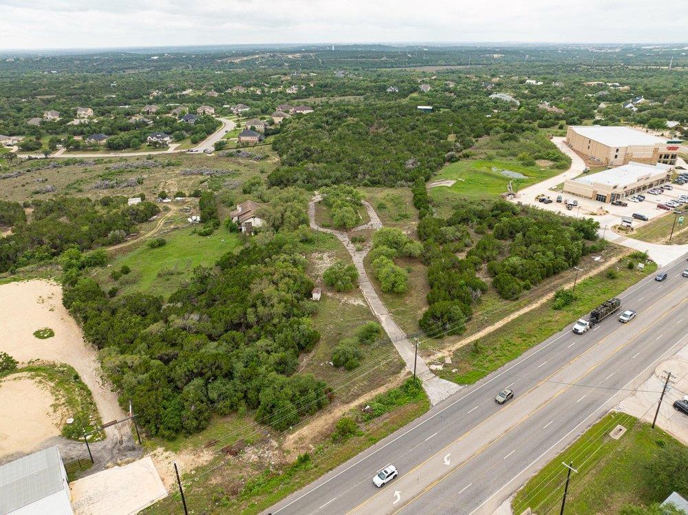 9415 US HWY 290 — photo 4