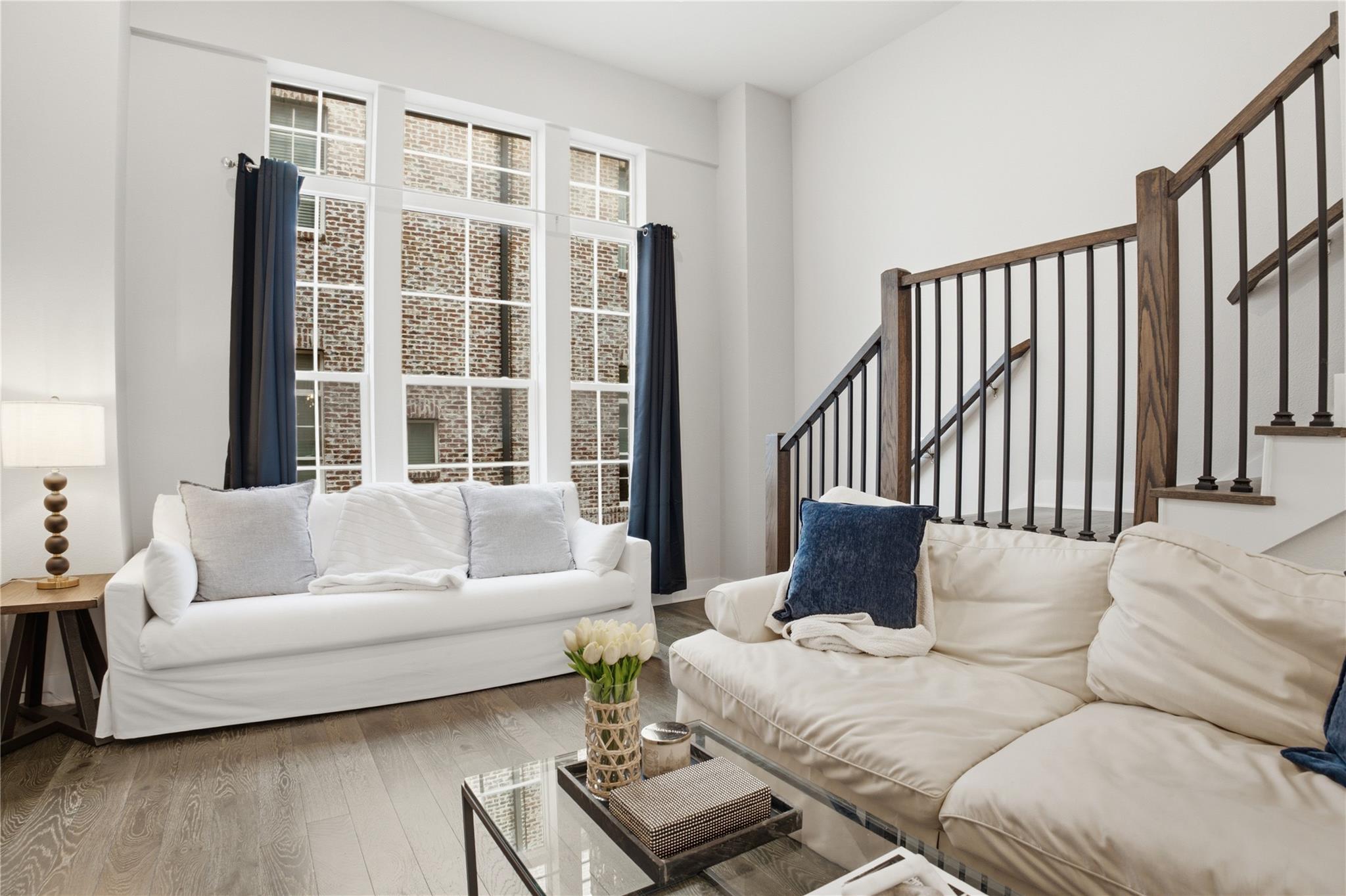 1411 Town Creek DR #6 — photo 3