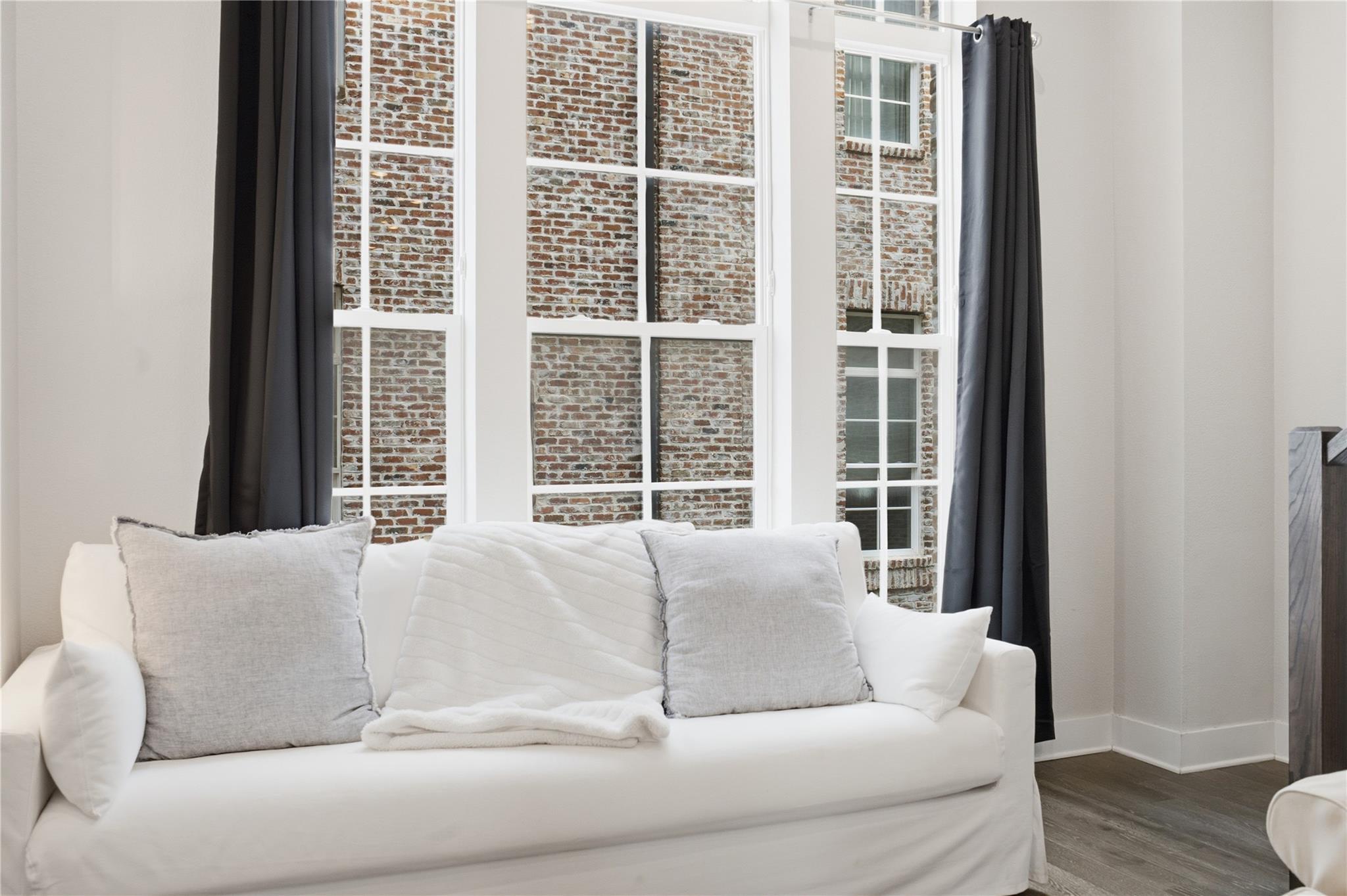 1411 Town Creek DR #6 — photo 4