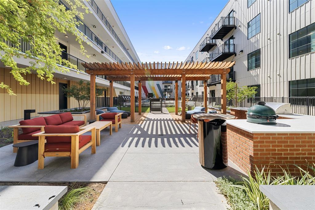 4315 Congress Ave #423 — photo 3
