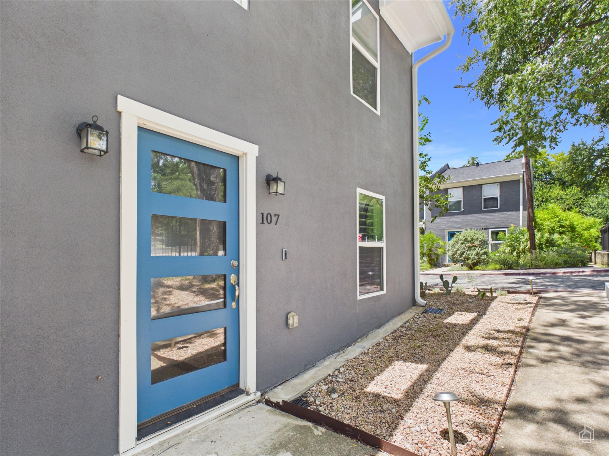 6211 Manor RD #107 — photo 5