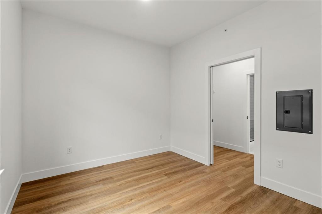 4315 Congress Ave #414 — photo 4