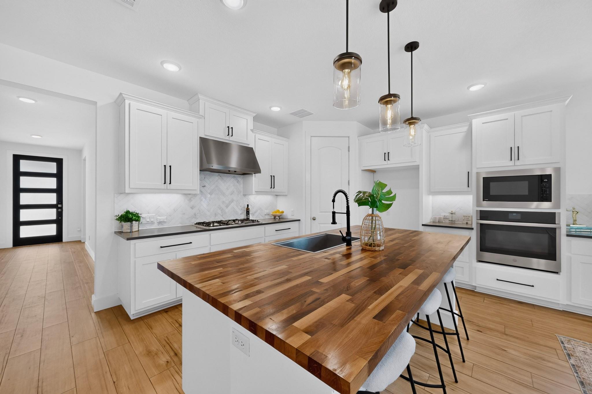 1340 Castalo LN — photo 3