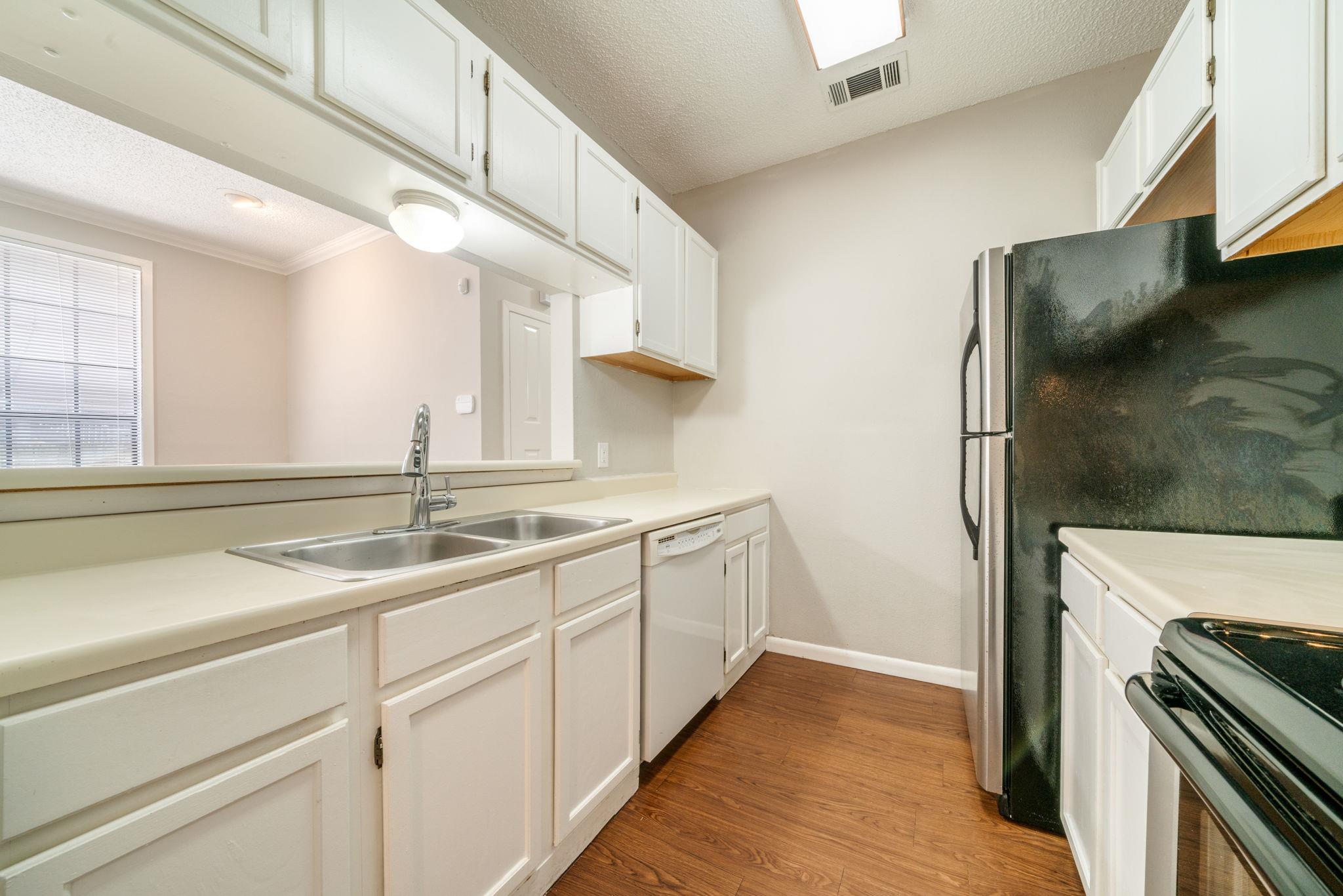 2300 Leon ST #101 — photo 3