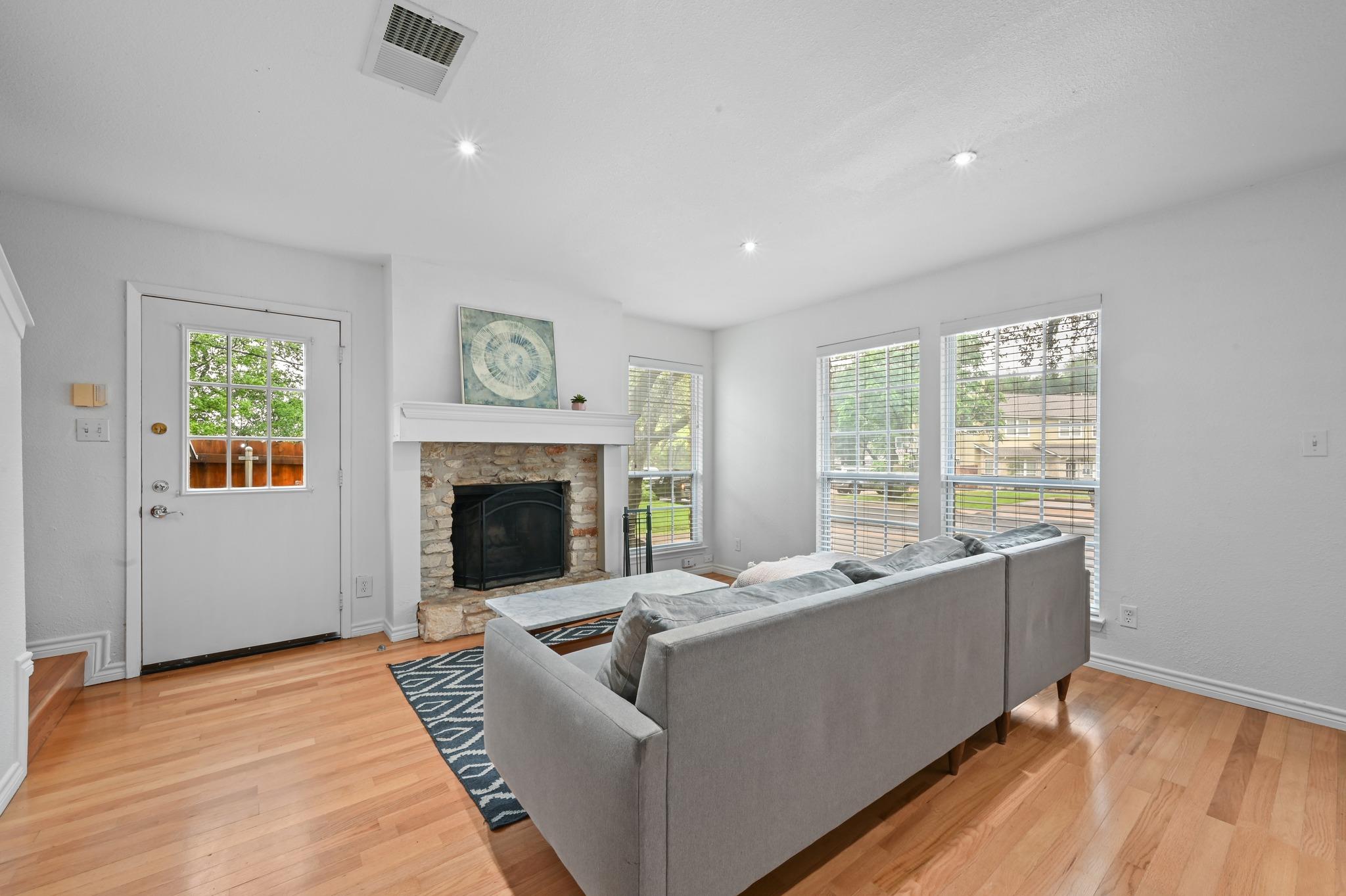 1504B Allen RD — photo 4