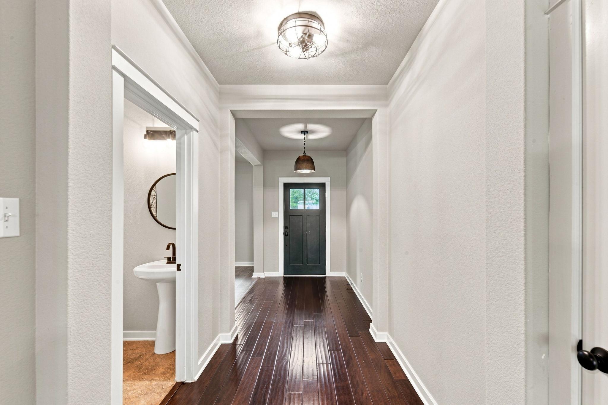 102 Chestnut CT — photo 5