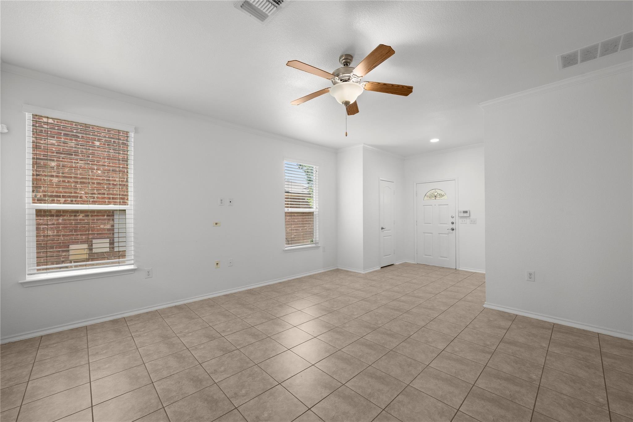 10909 Helms Deep DR — photo 3