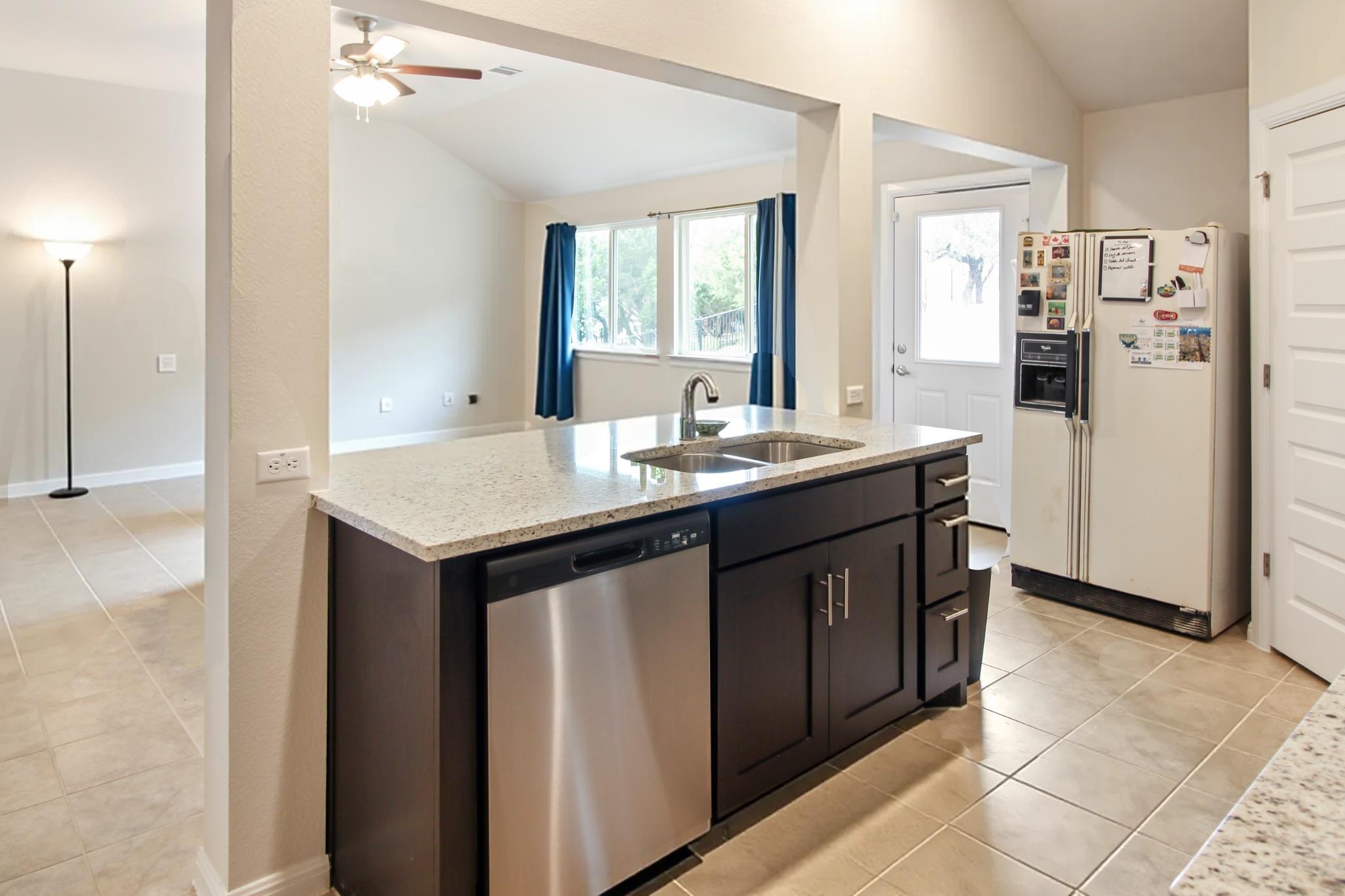 21102 Niagara CV — photo 4