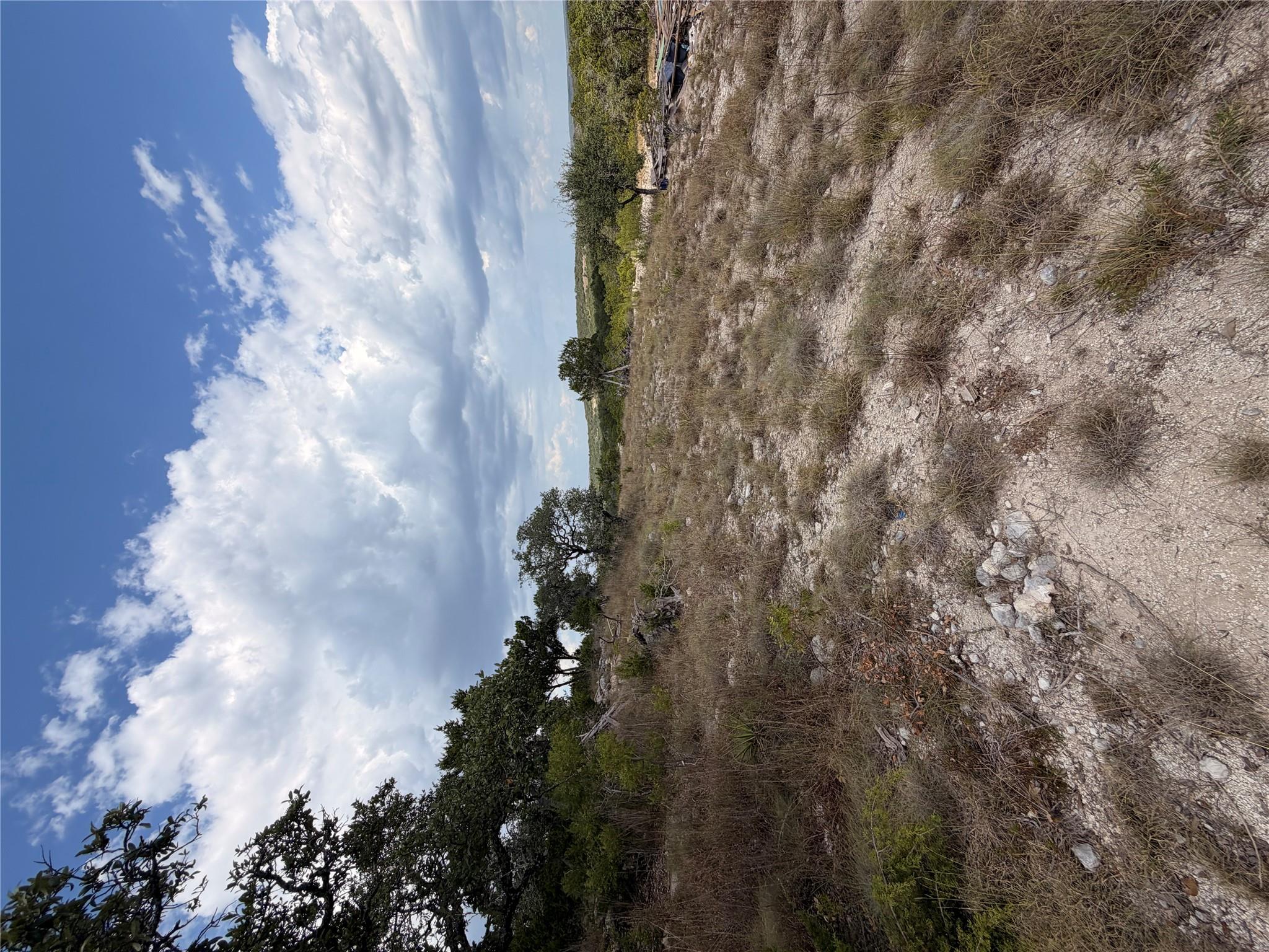 800 Rolling Hills DR — photo 4