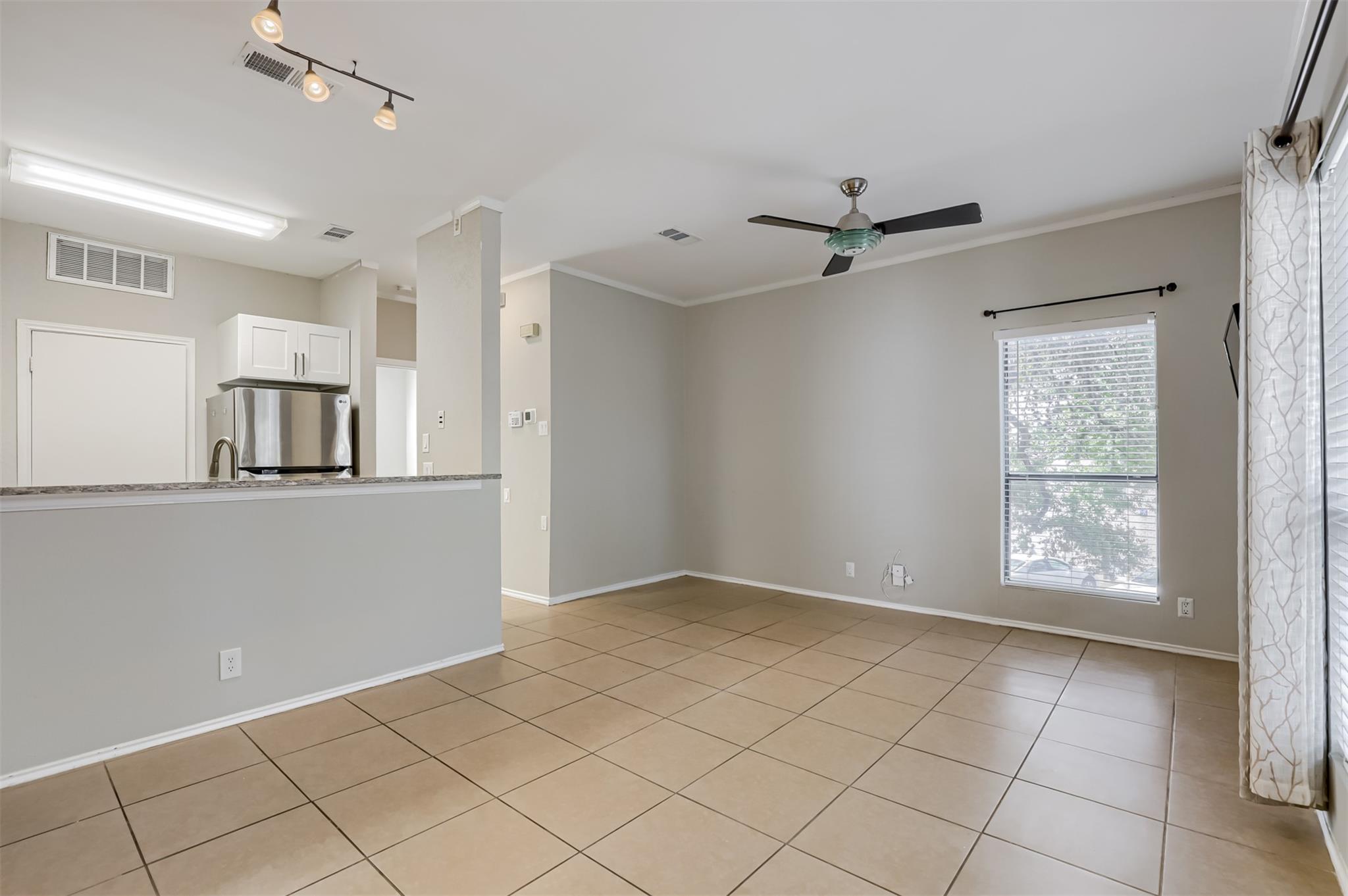 802 1st ST #206 — photo 4
