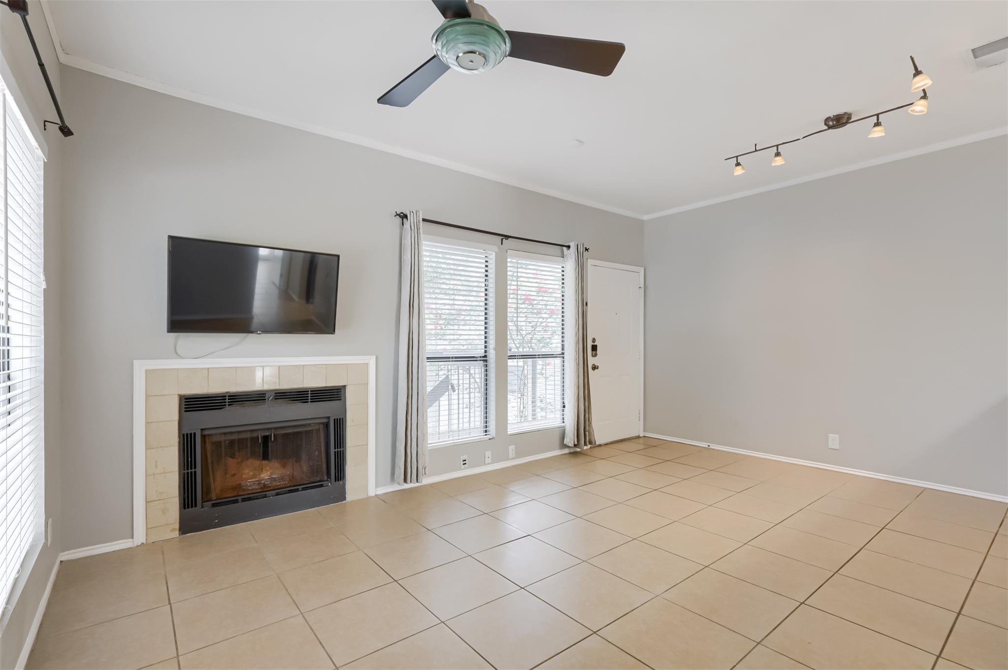 802 1st ST #206 — photo 5