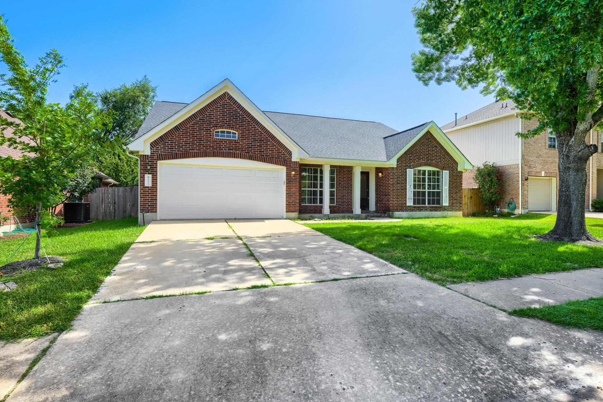 8221 MANX DR — photo 4