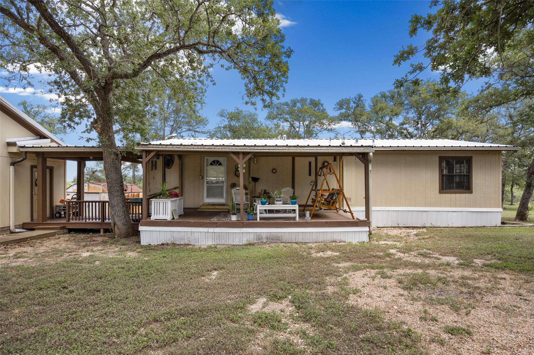 153 Saldana DR — photo 4