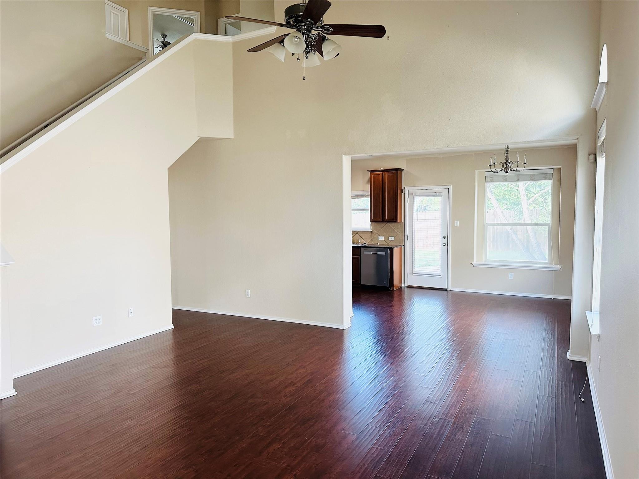 245 Verano DR — photo 3