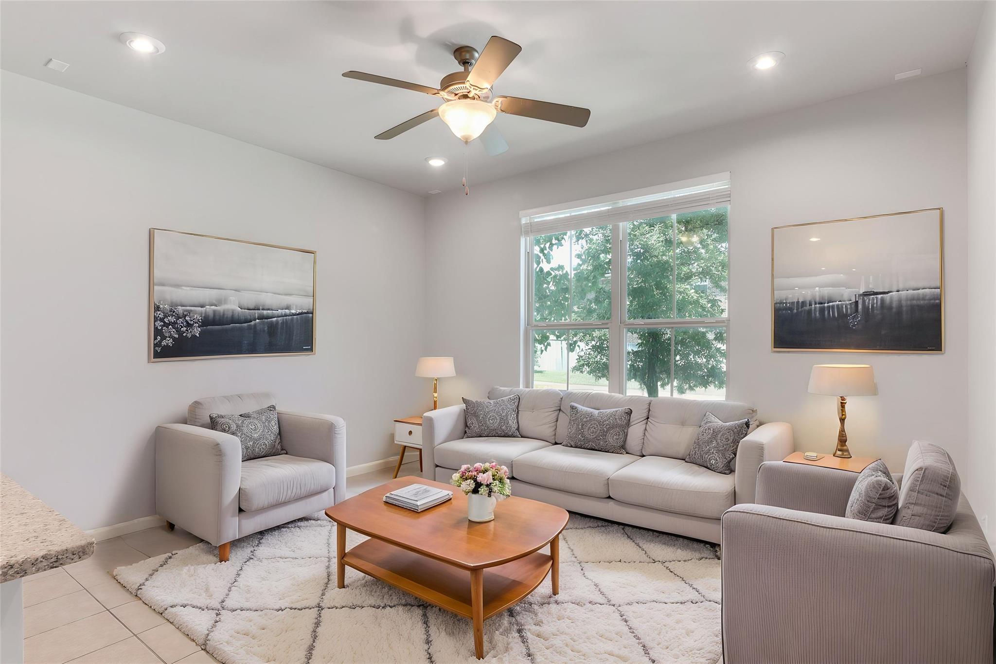 2929 Harvester LN — photo 4