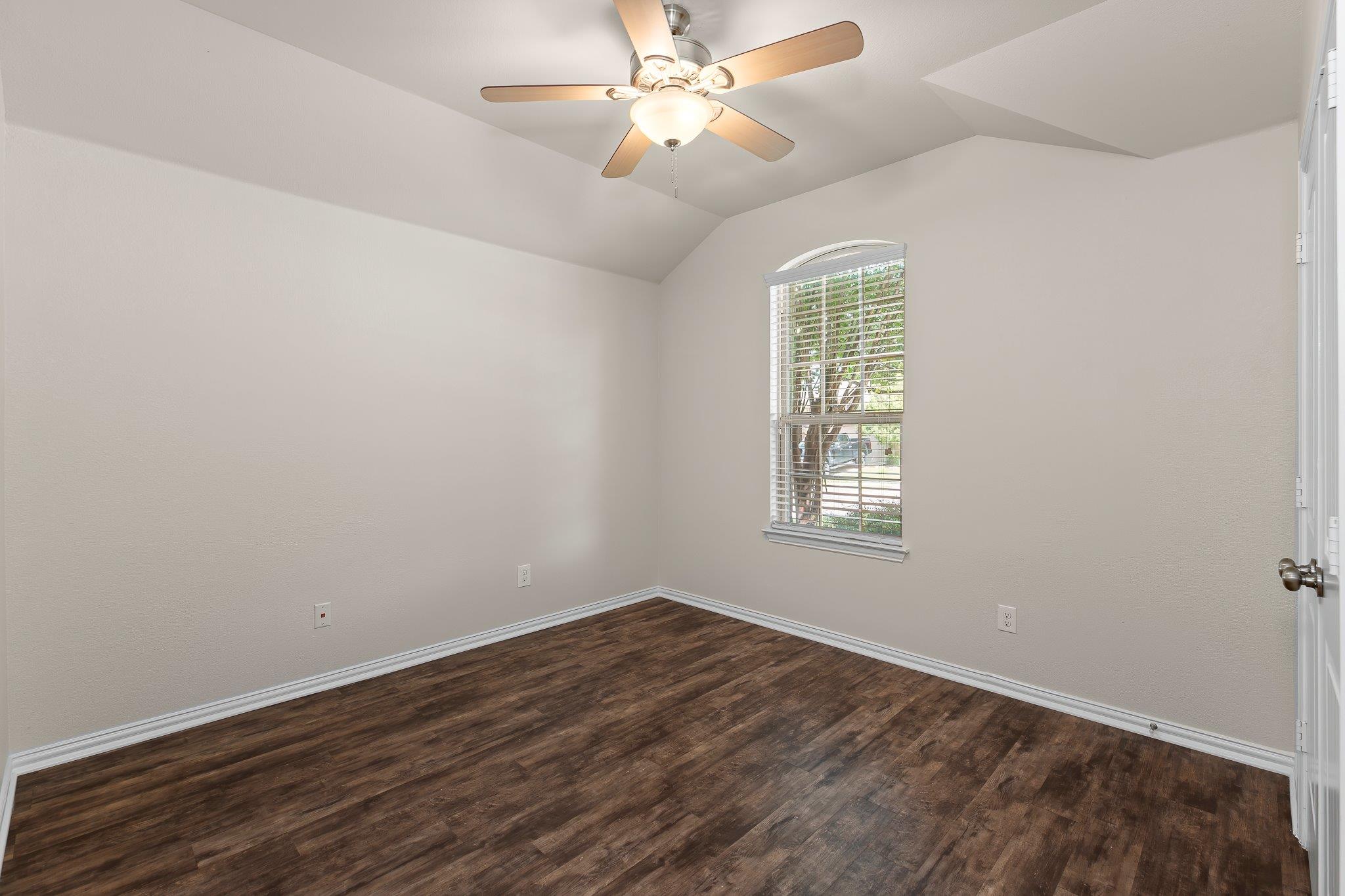 4517 Chestnut Meadows BND — photo 5