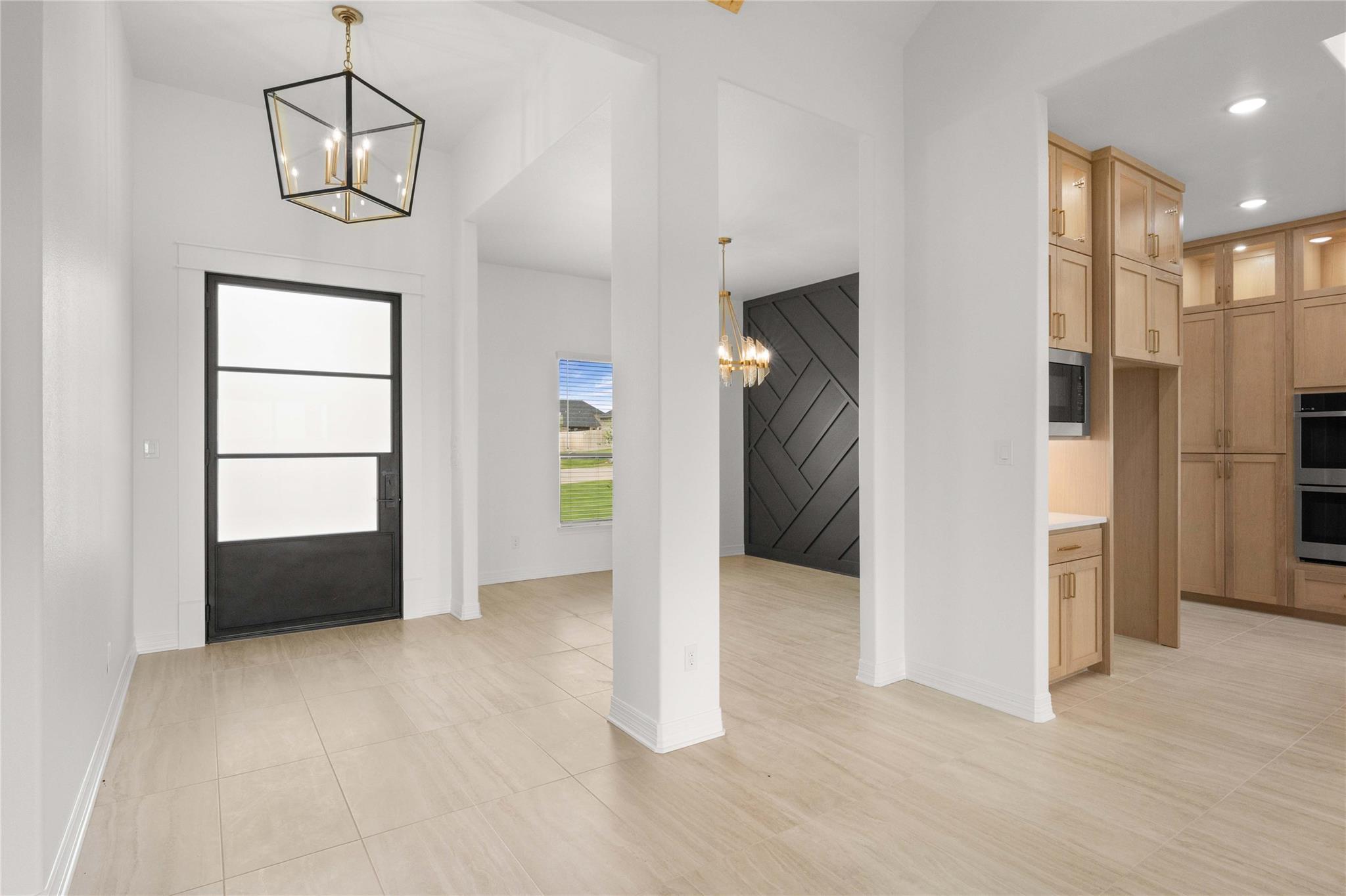 302 Rodeo RD — photo 4