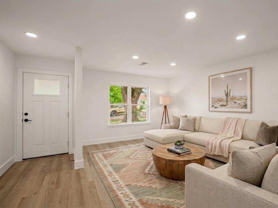 9006 Lodge CT — photo 3