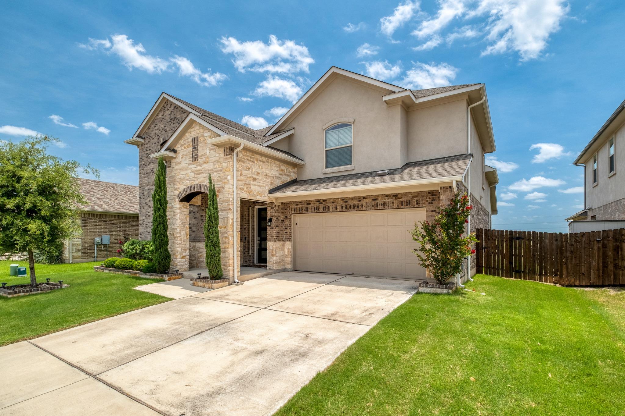 16940 Aventura Ave — photo 4