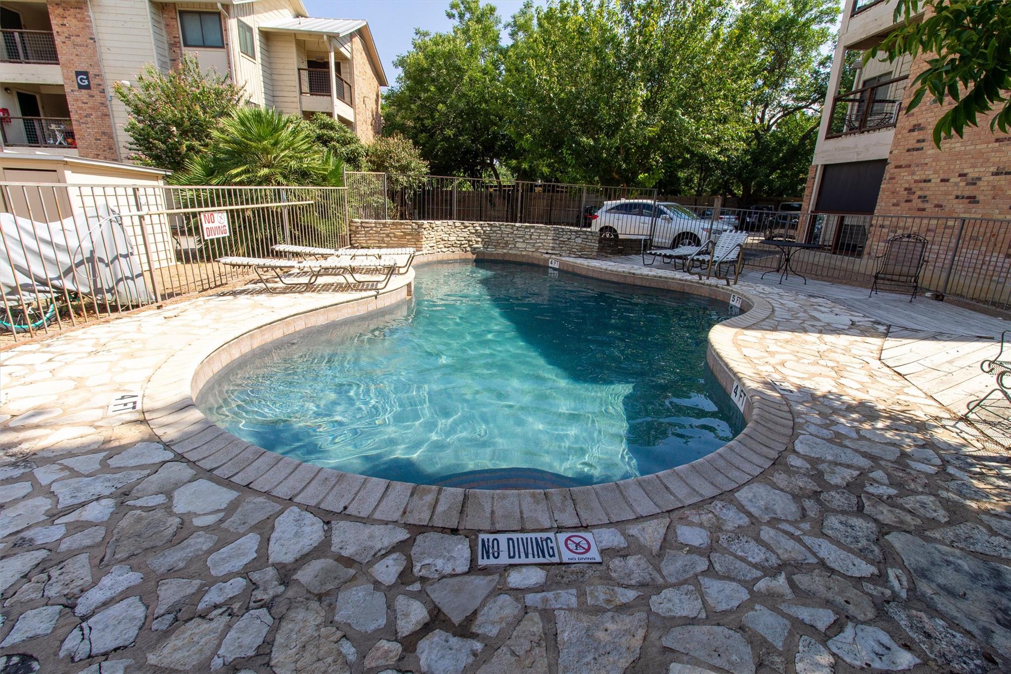 421 San Antonio ST #i 2 — photo 5