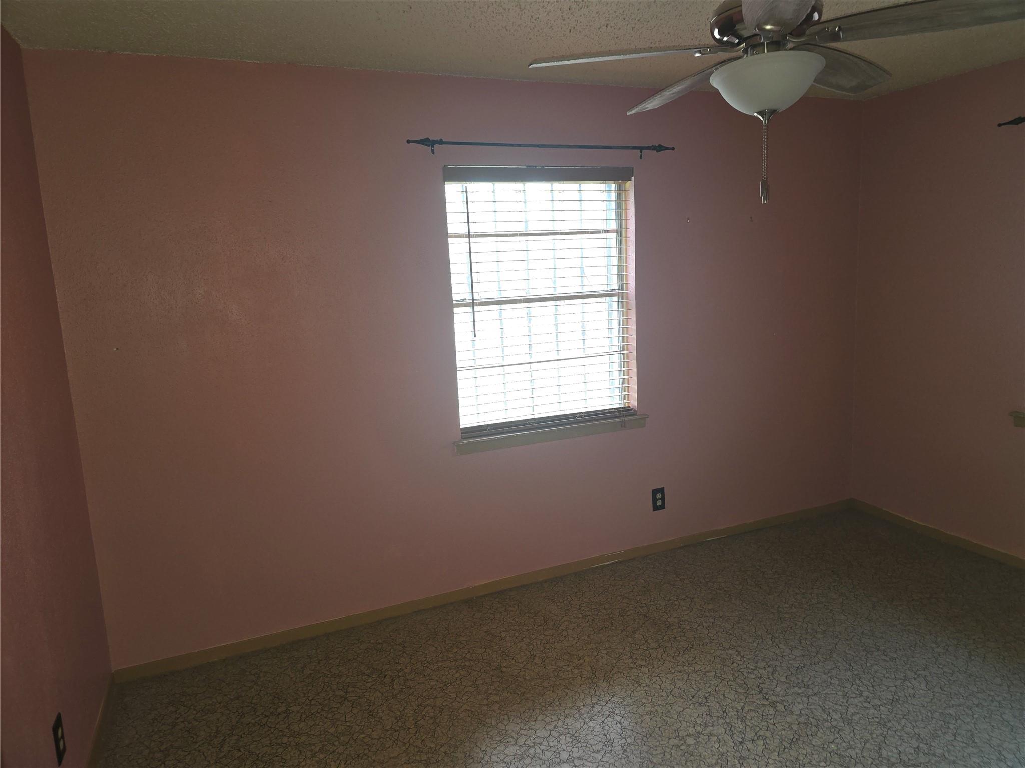 1109 Dunstan DR — photo 4