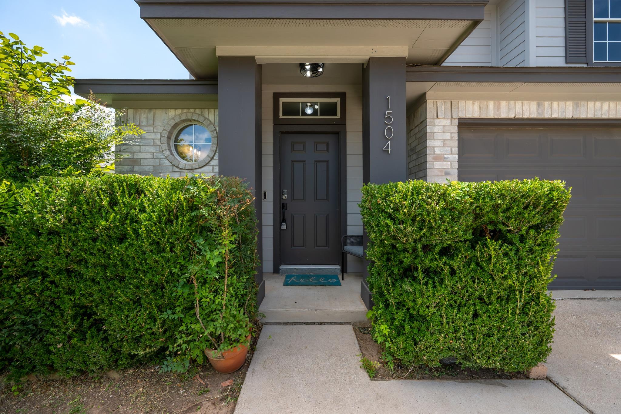 1504 Waterfall Ave — photo 4