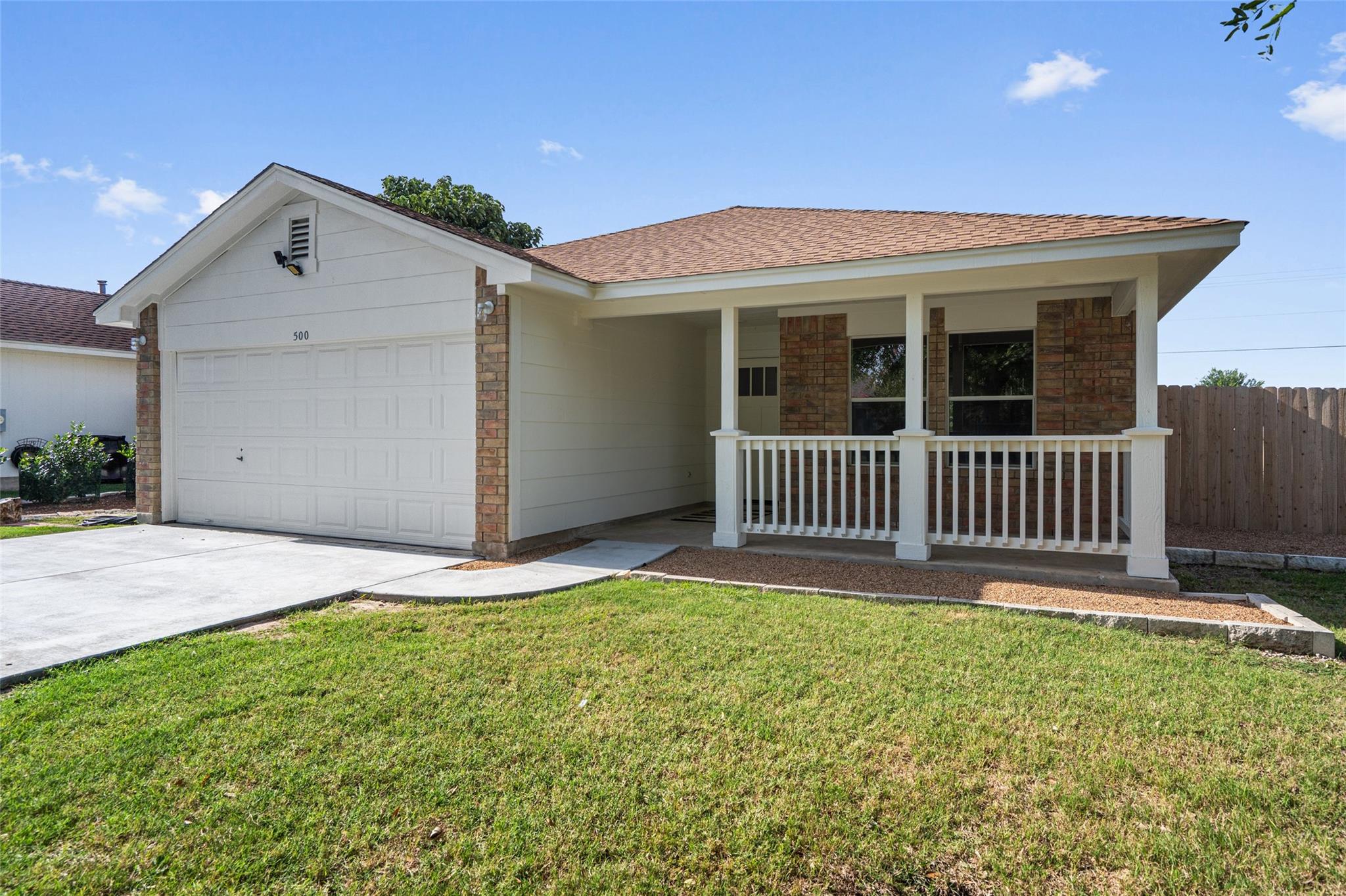 500 Mitchell DR — photo 3