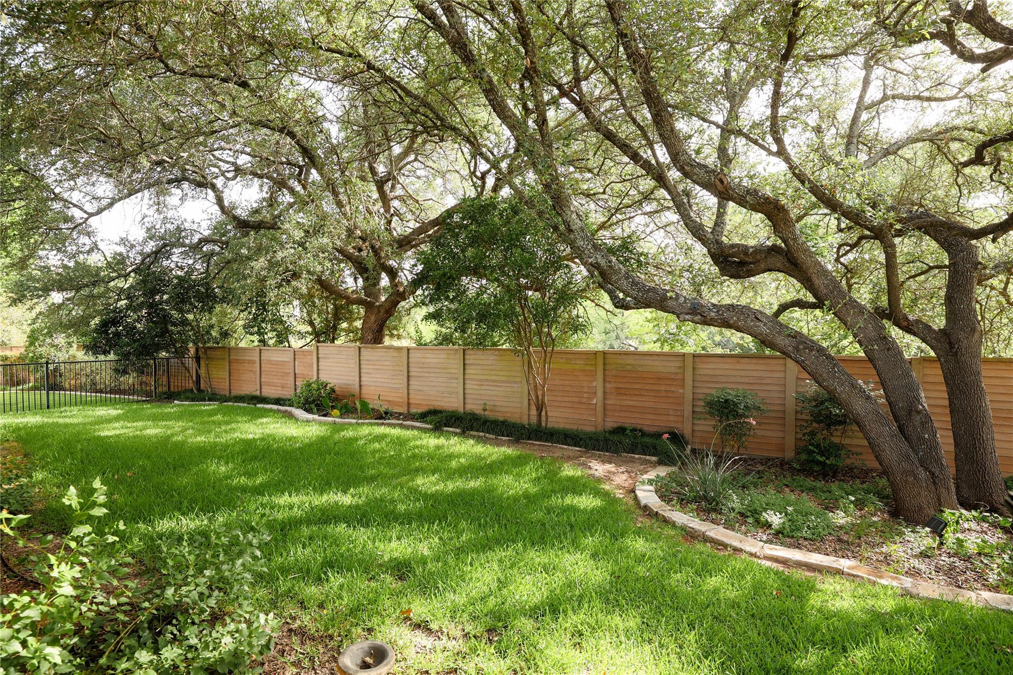 225 Red Poppy TRL — photo 3