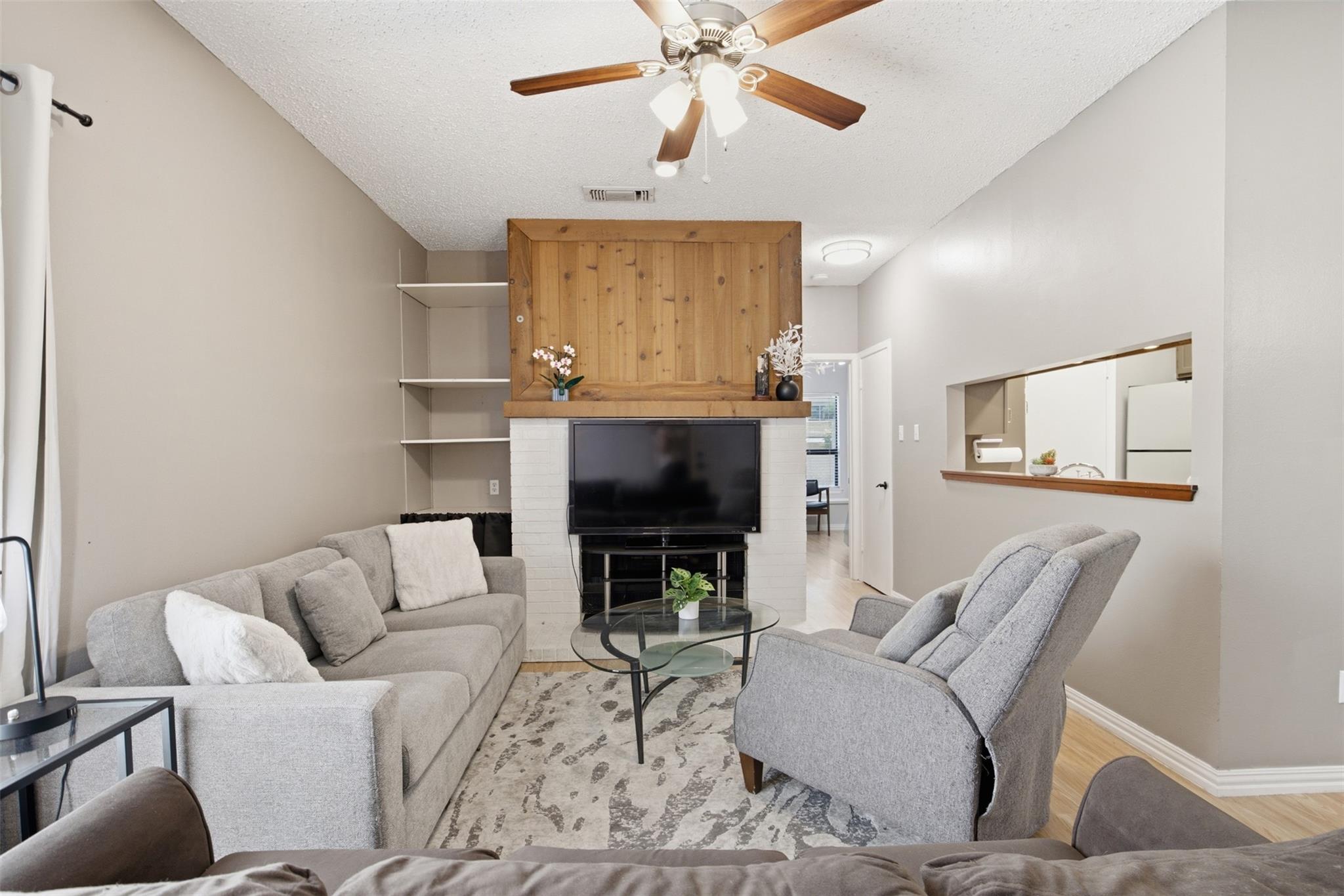 908 Poplar ST #206 — photo 5