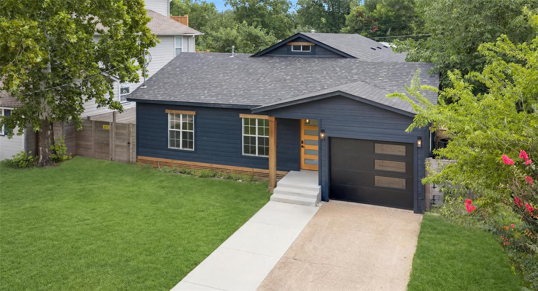1007 Payne Ave — photo 3