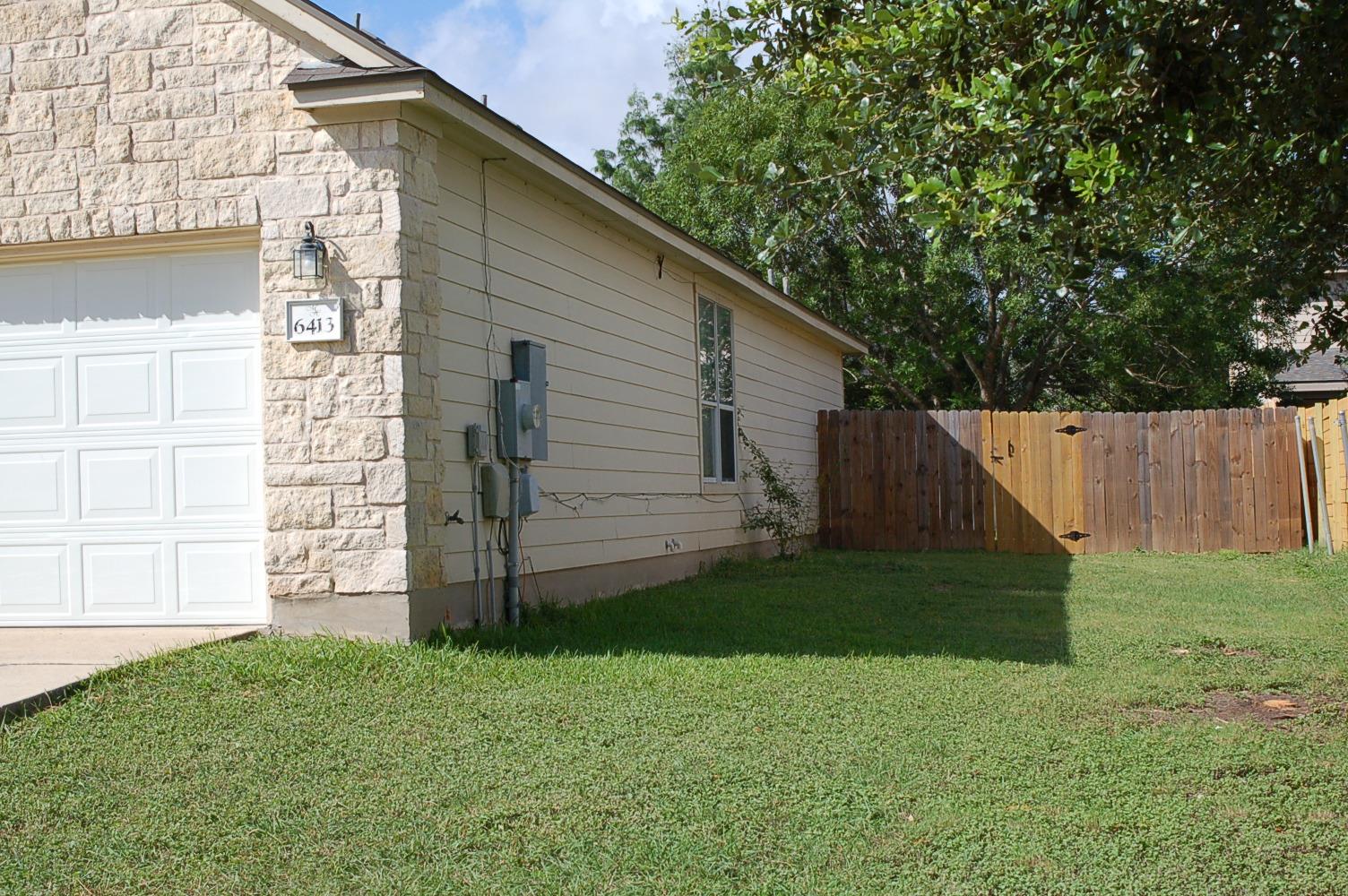 6413 Baythorne DR — photo 3