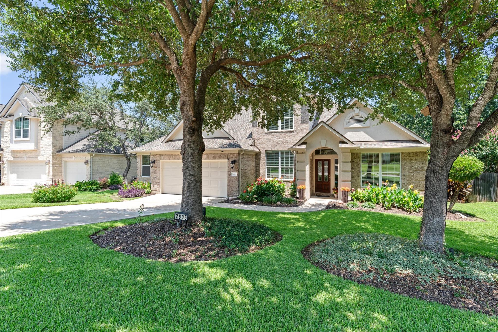 2605 Shire Ridge DR — photo 3