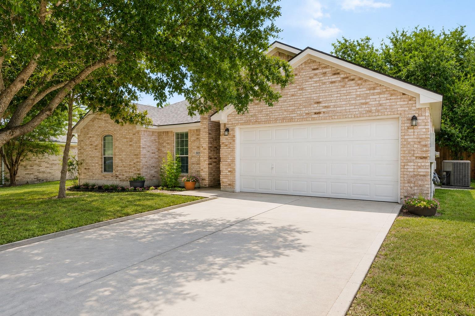 1604 Prickly Pear ST — photo 3