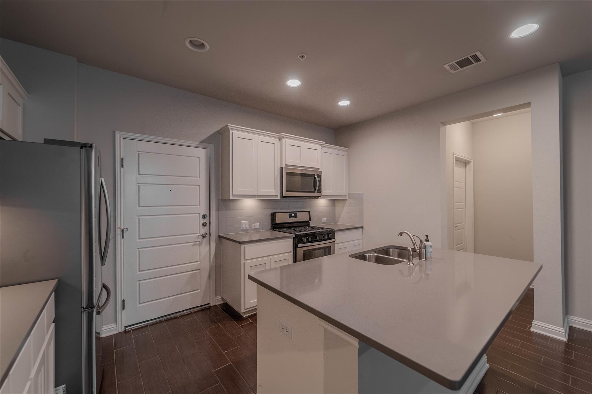 13800 Lyndhurst ST #293 — photo 5