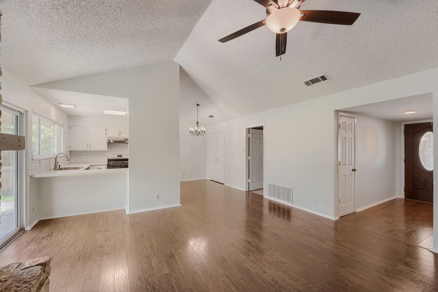 3600 Cornerstone ST — photo 5