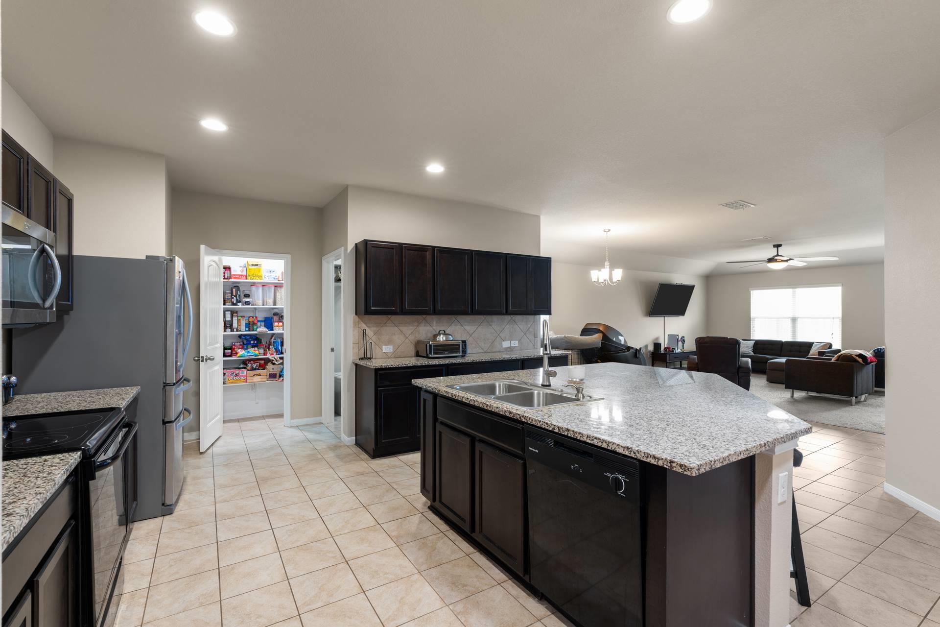 111 Denton DR — photo 4