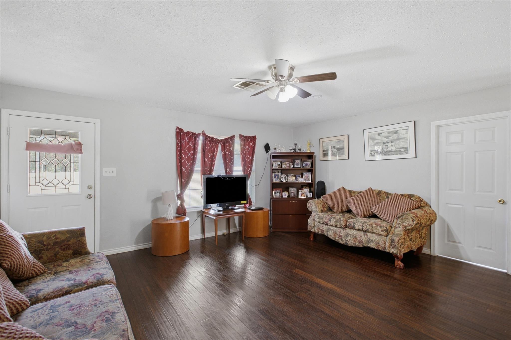 423 Fm 1441 — photo 5