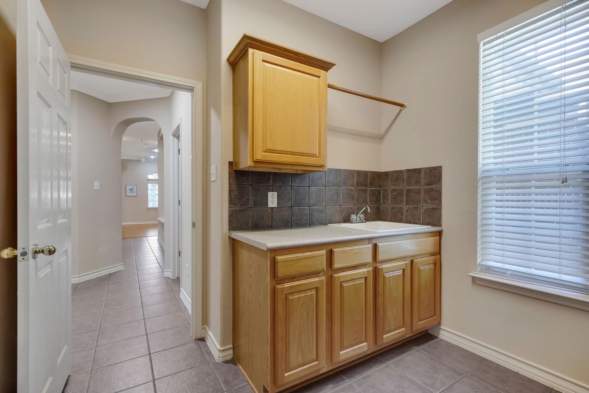 16809 Cypress Landing CV — photo 4