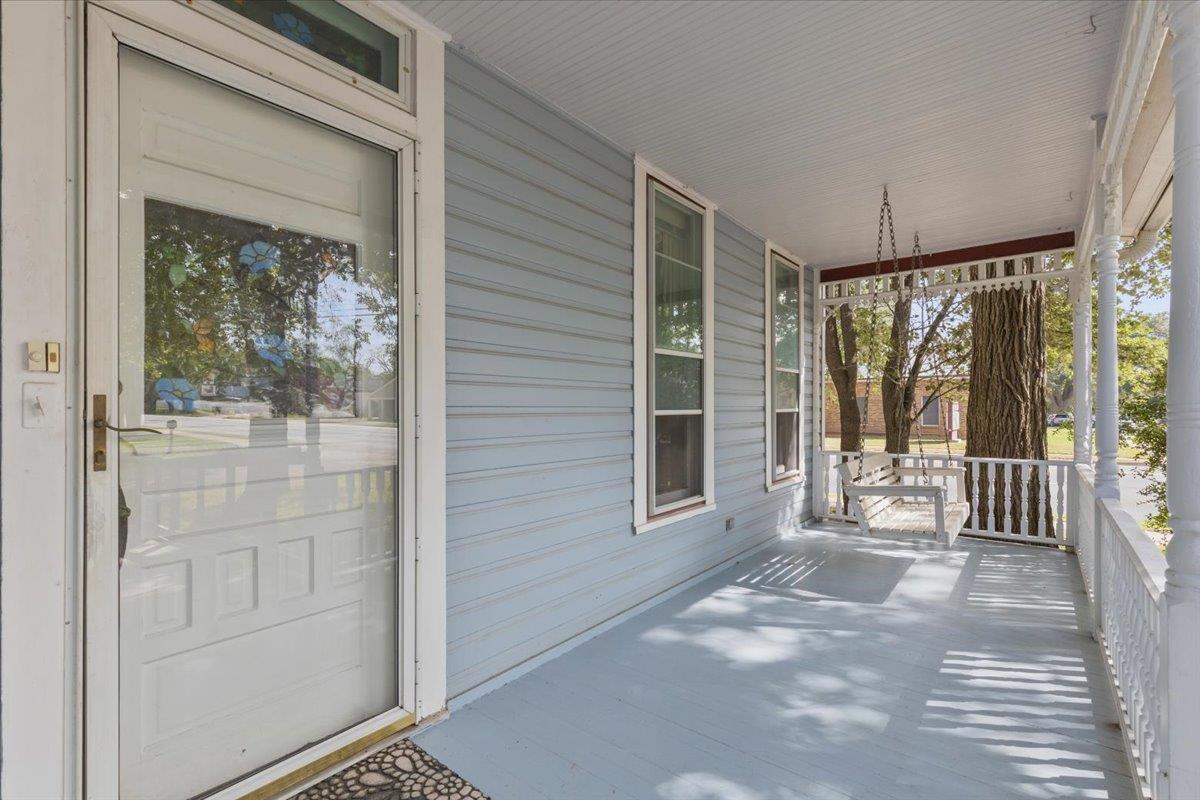 207 Hudgins ST — photo 3