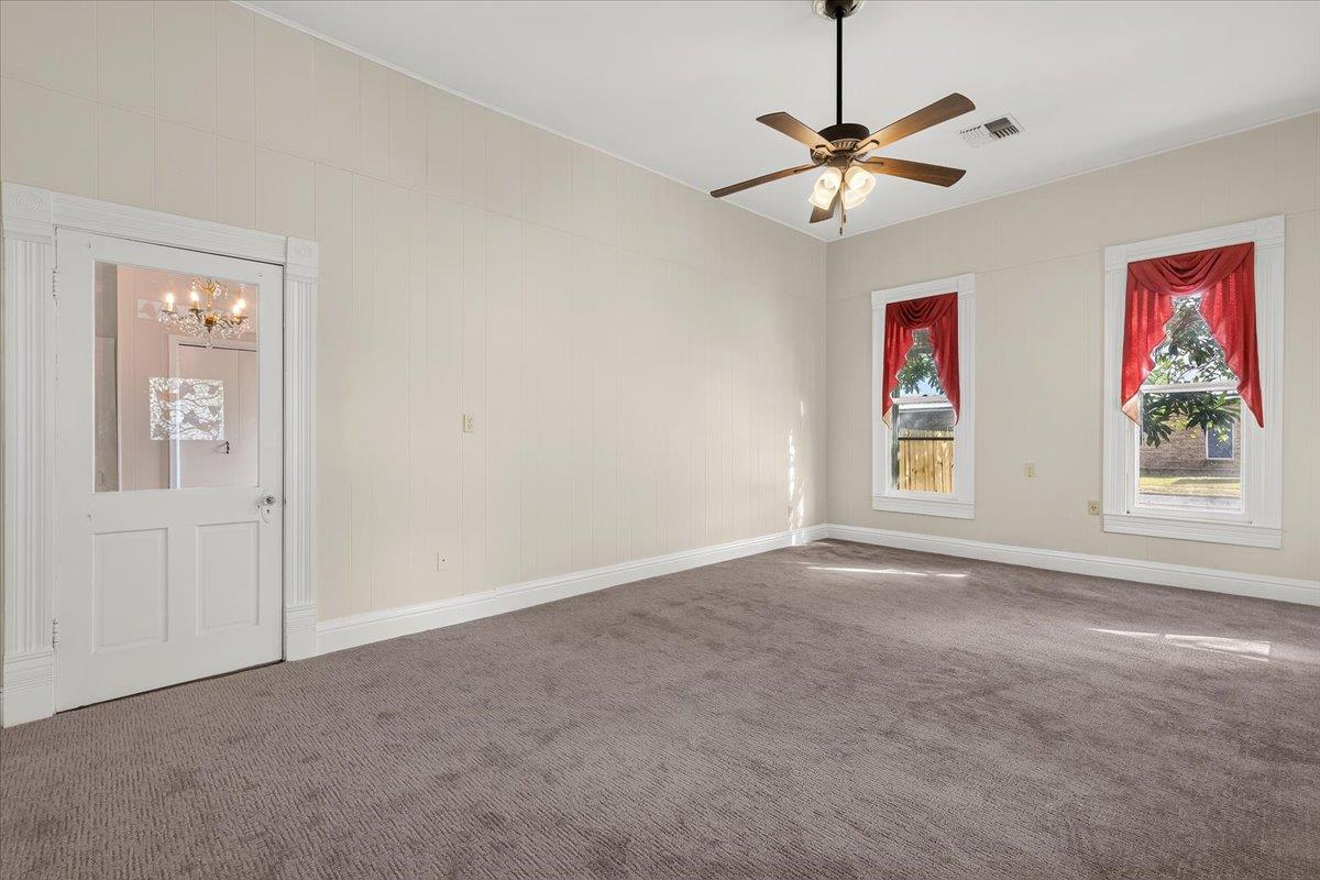 207 Hudgins ST — photo 5