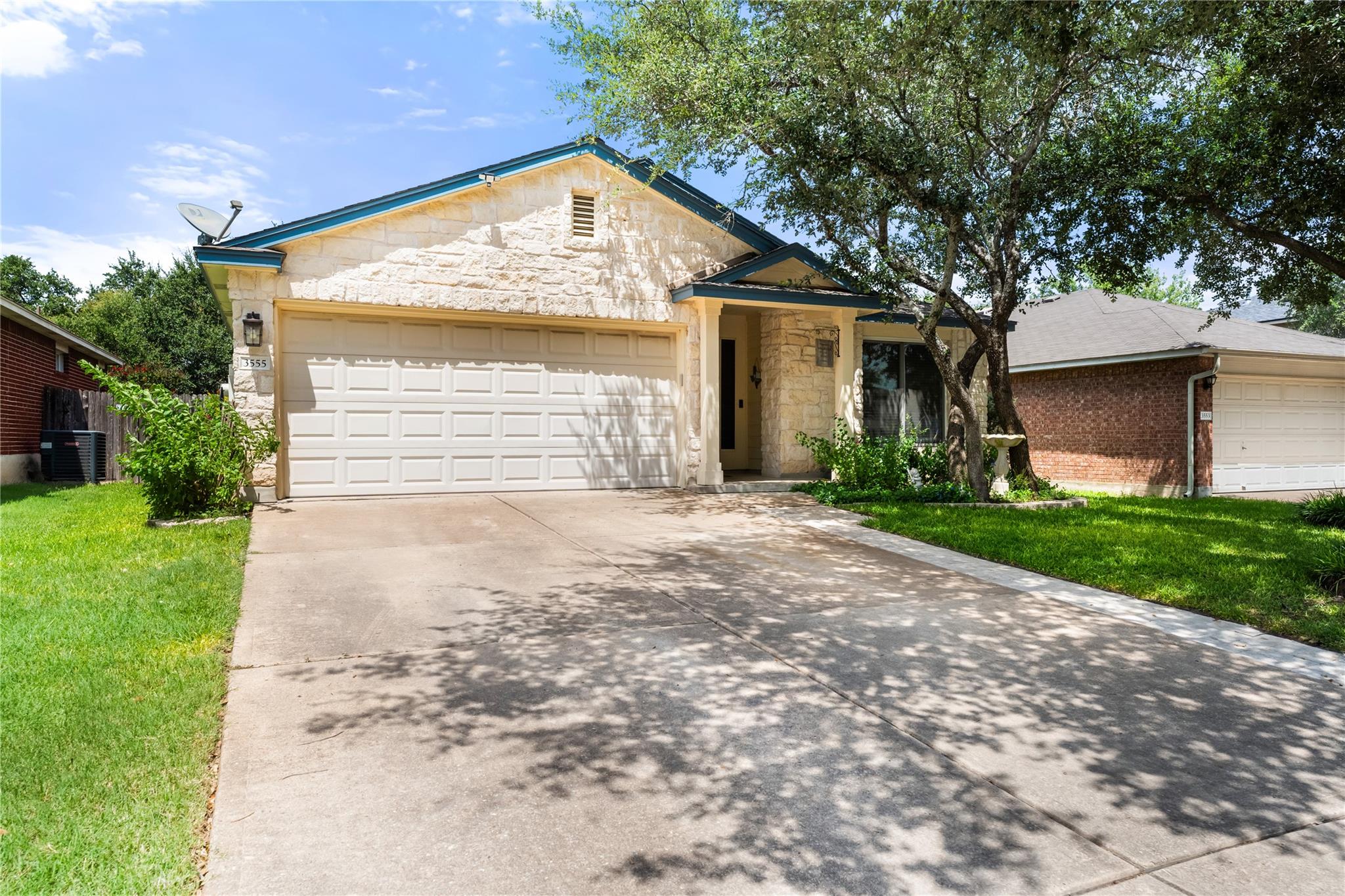 3555 Rock Shelf LN — photo 3