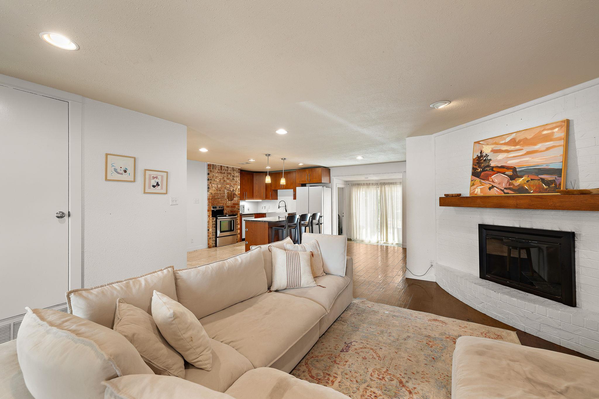 3309 Graybuck RD — photo 3