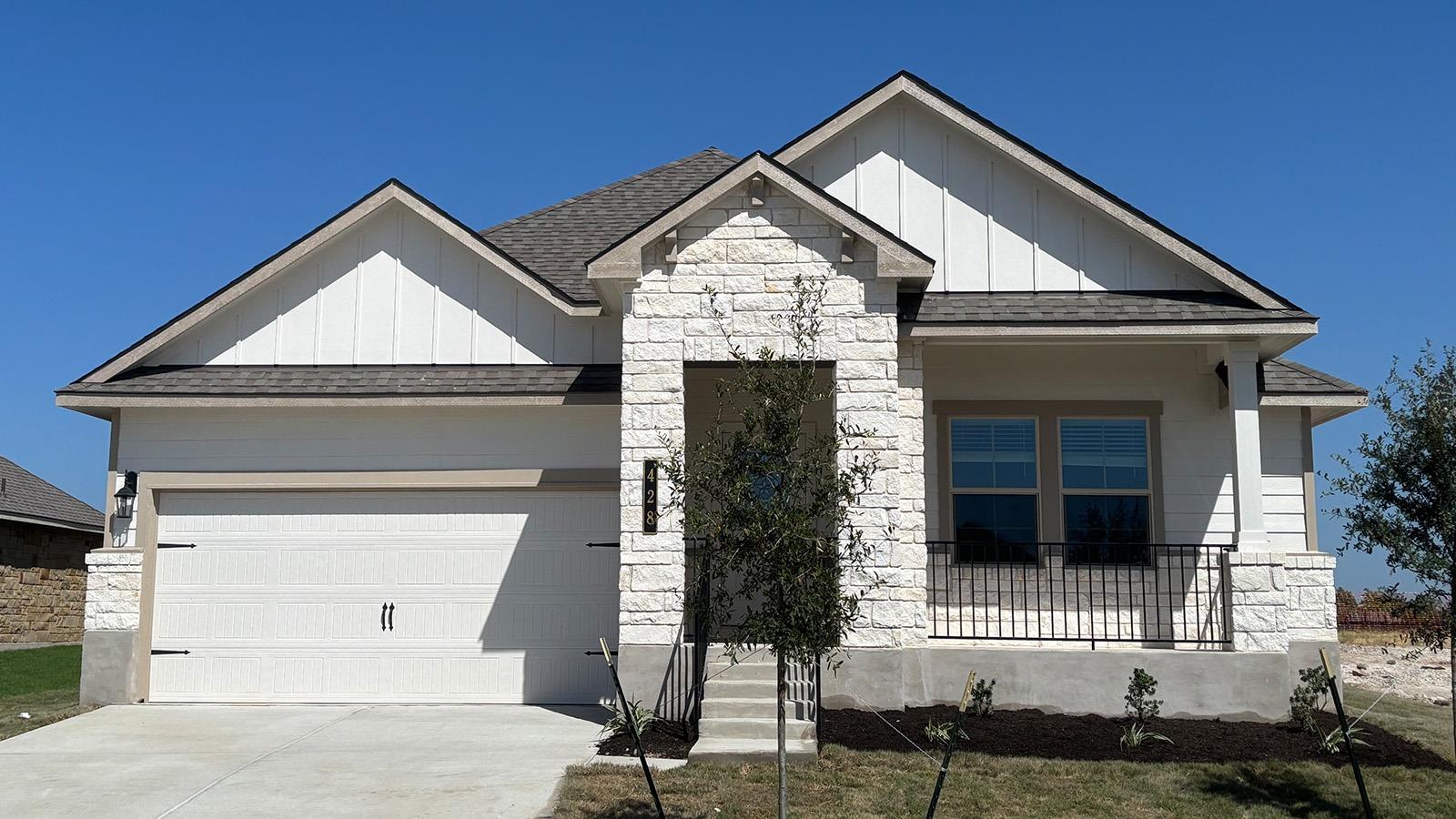 428 Creekfall RD