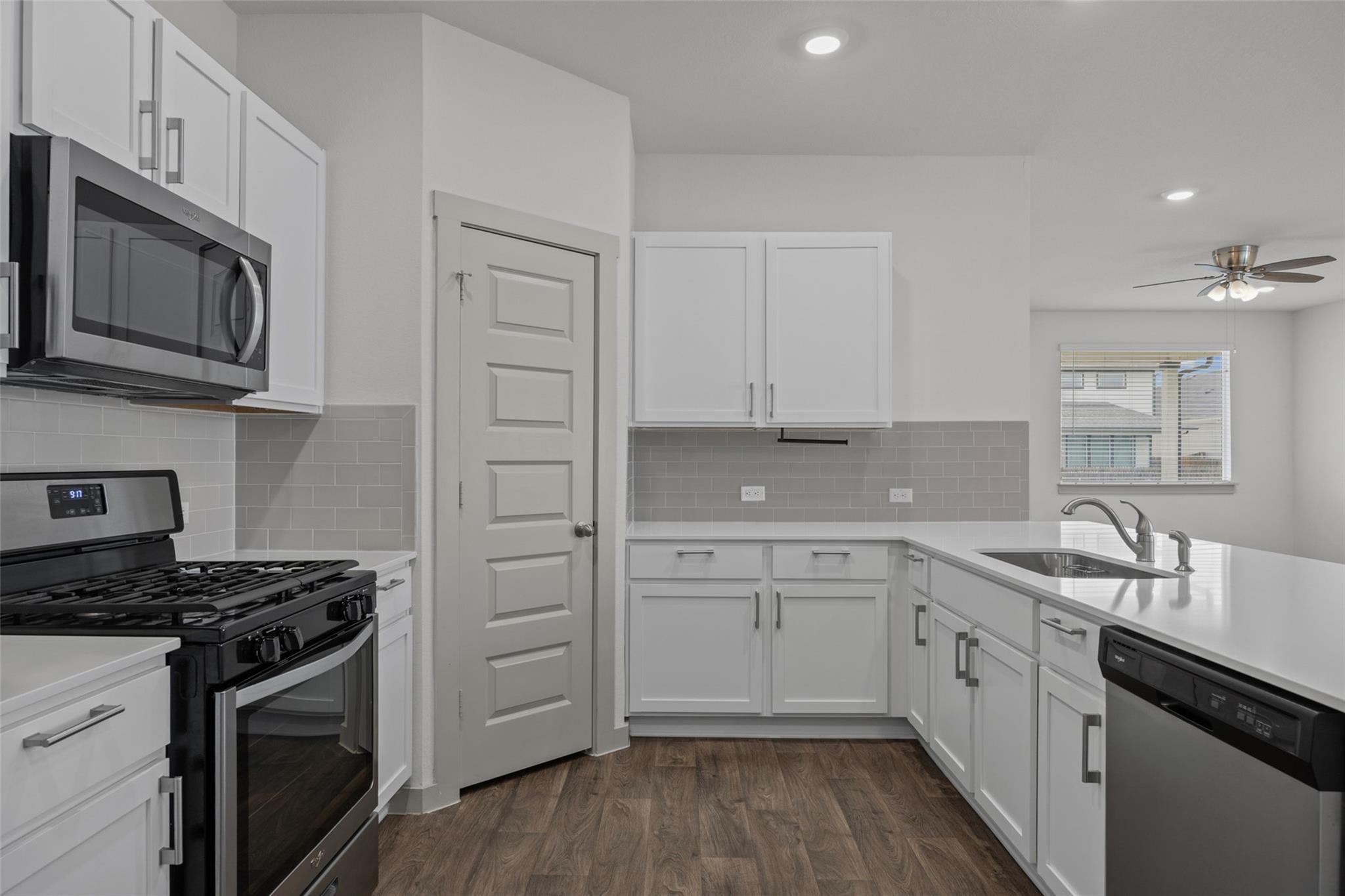231 Lavaca River LN — photo 3