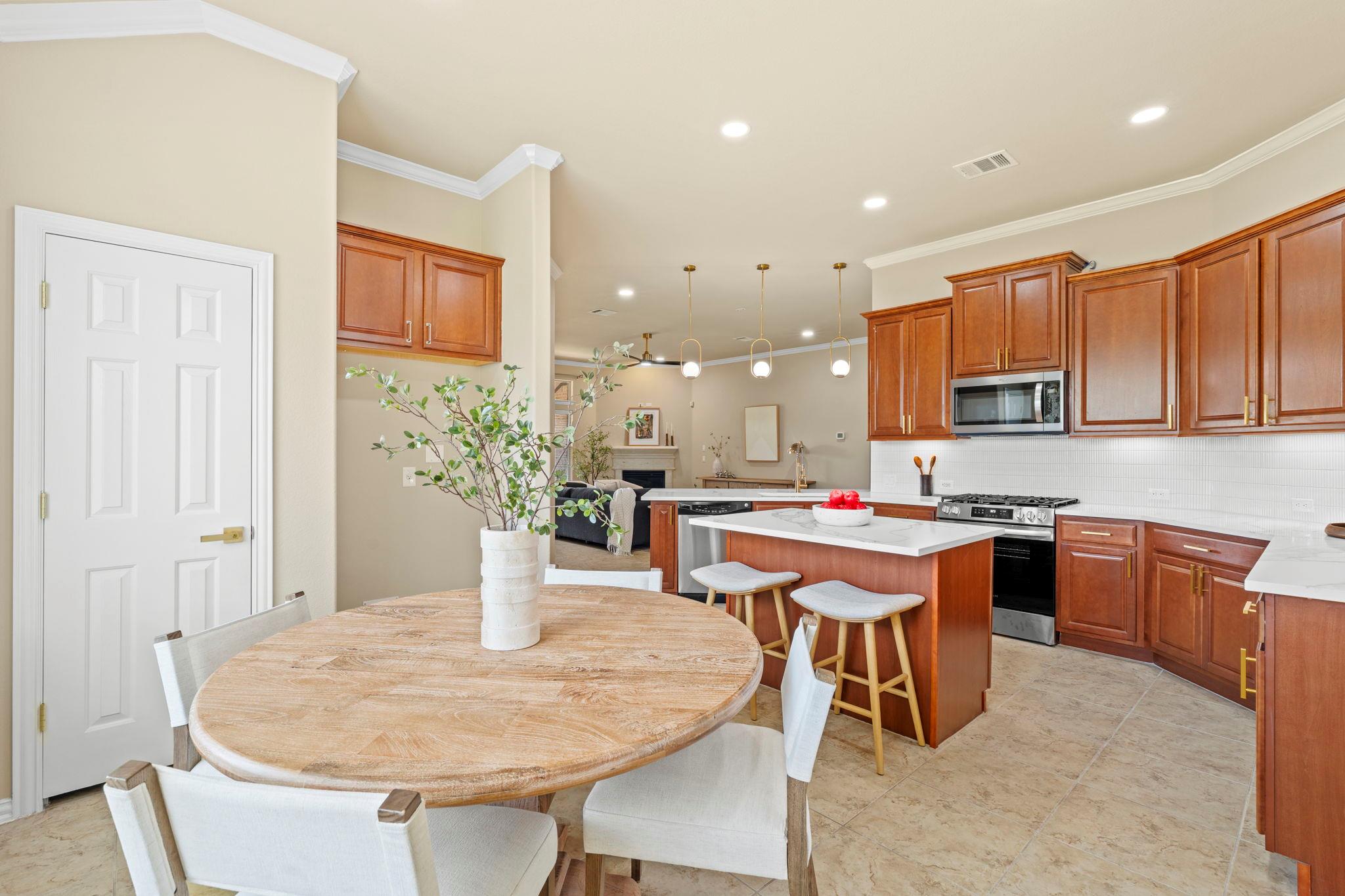 1816 Harvest Bend LN — photo 5