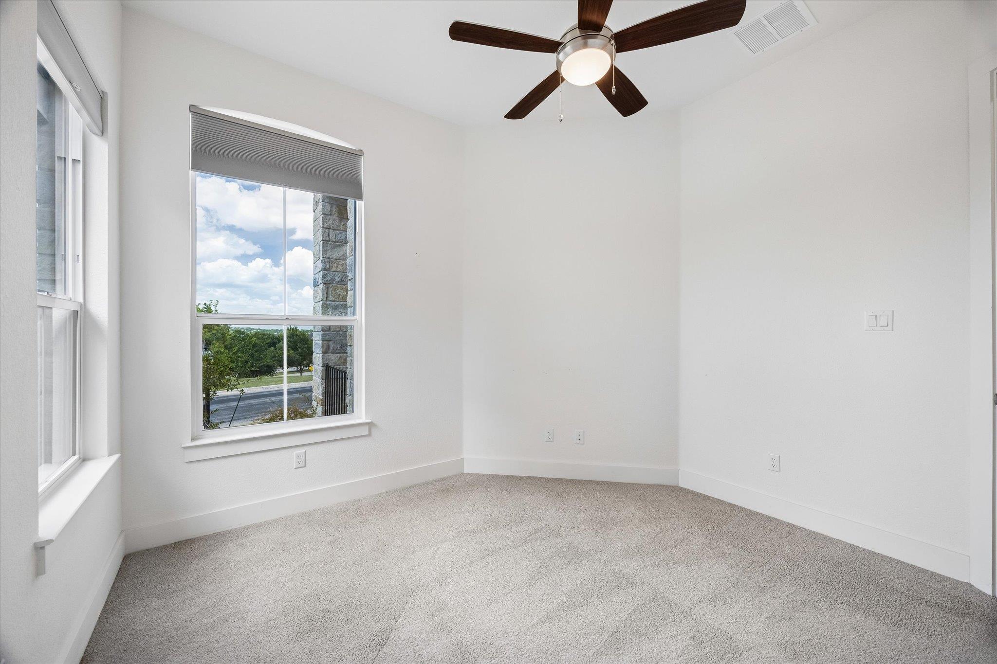 109 Beneteau DR — photo 5