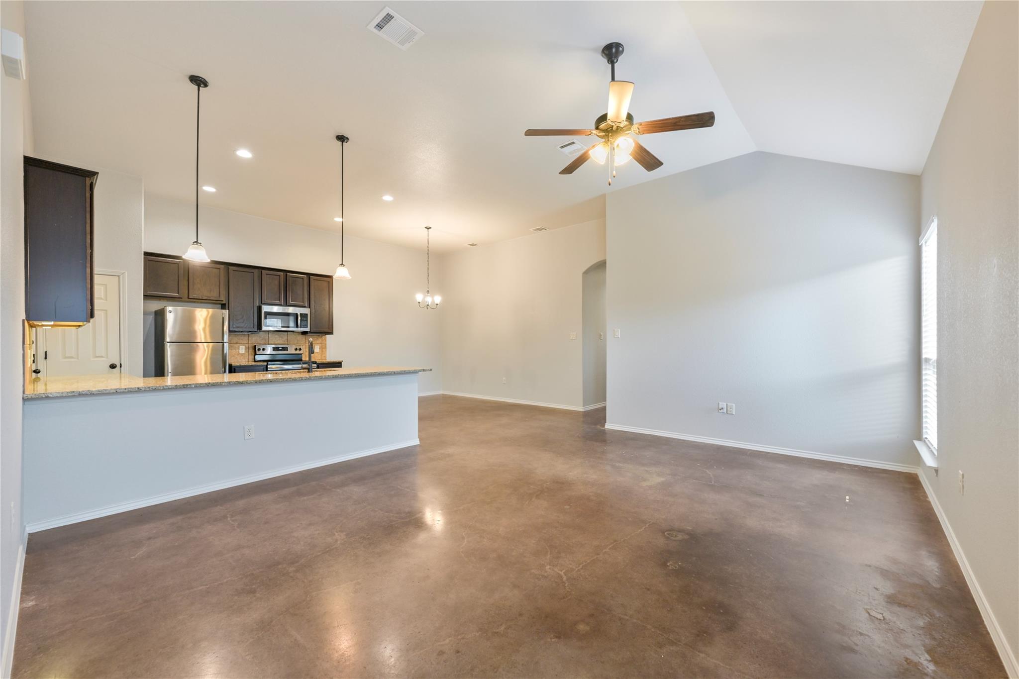 265 Joanne LOOP #B — photo 3