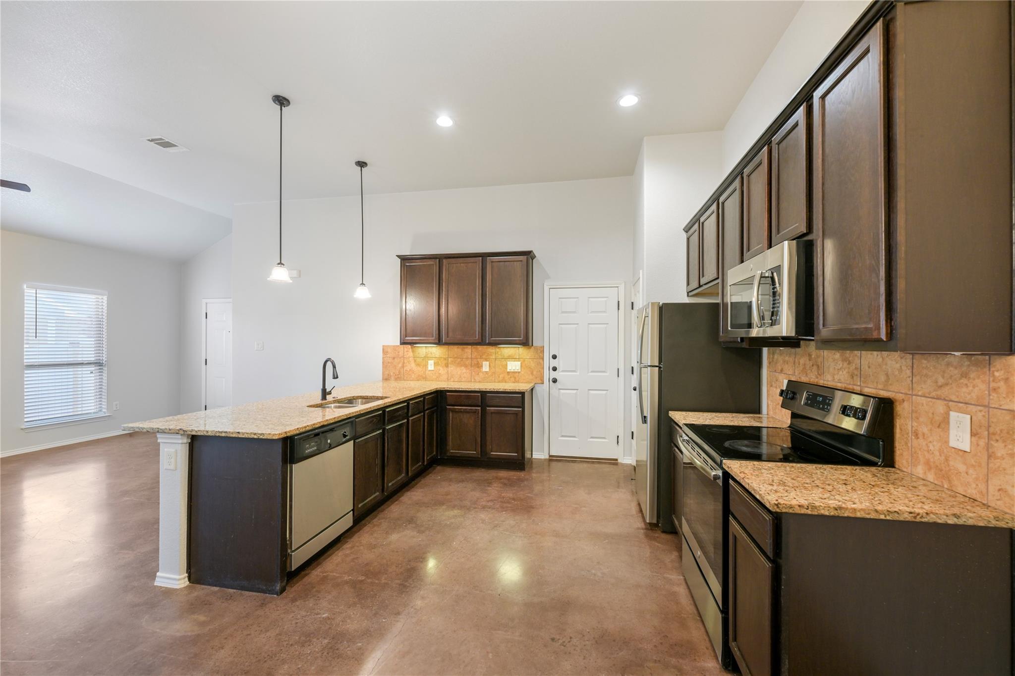 265 Joanne LOOP #B — photo 5