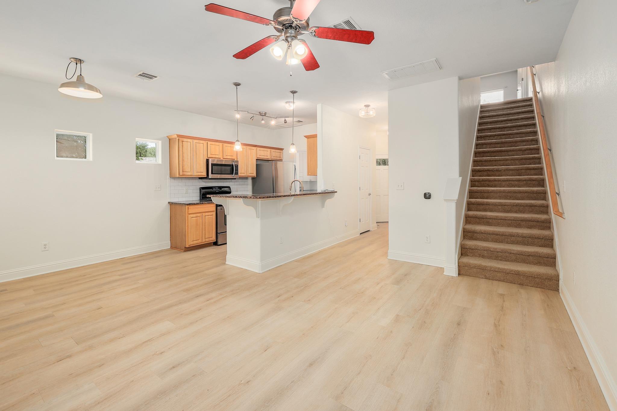 4803 Pecan Springs RD #B — photo 5